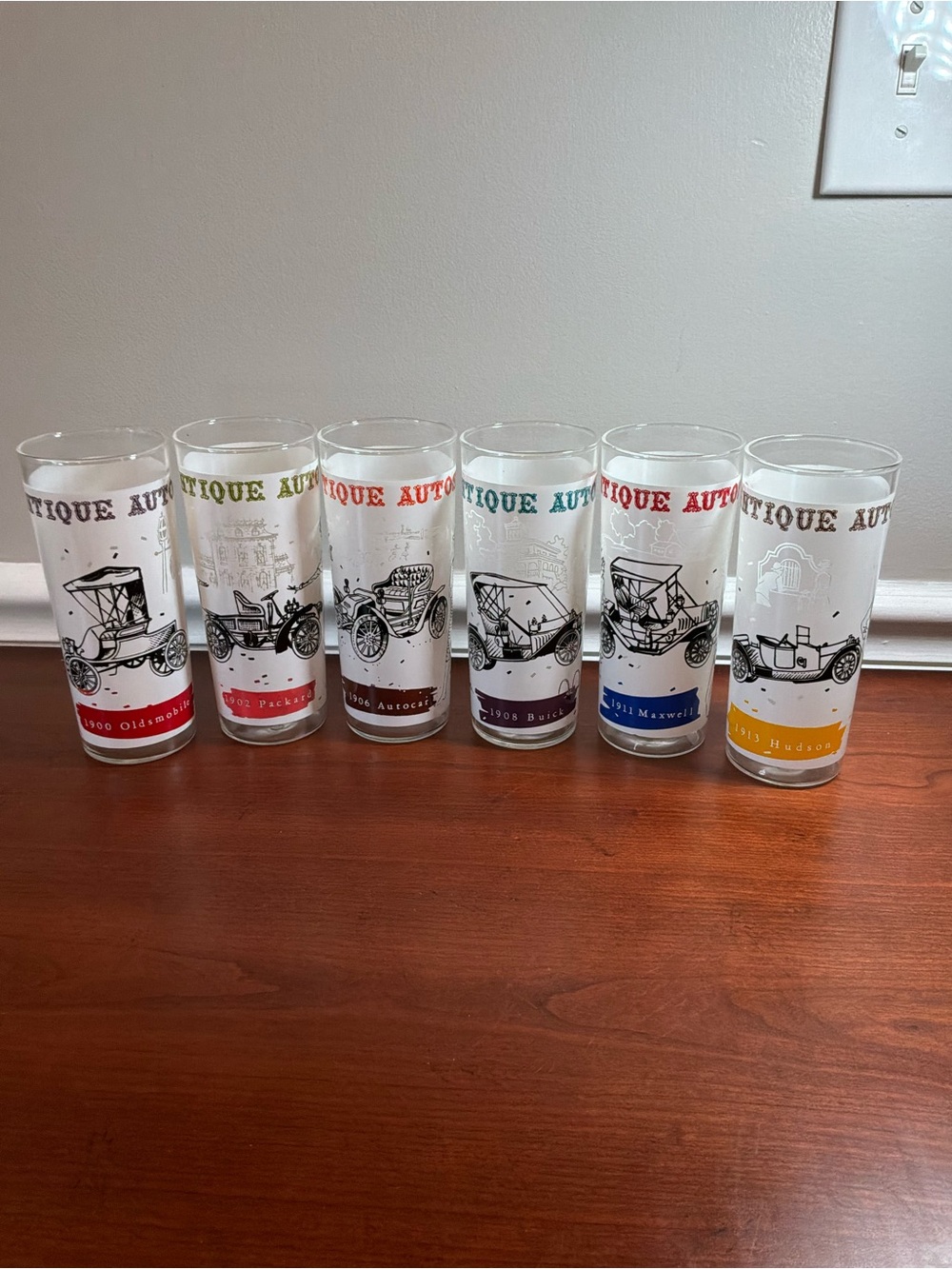 Vintage Antique Automobiles Vintage Glass Tumbler Set — Multicolor Accents‎